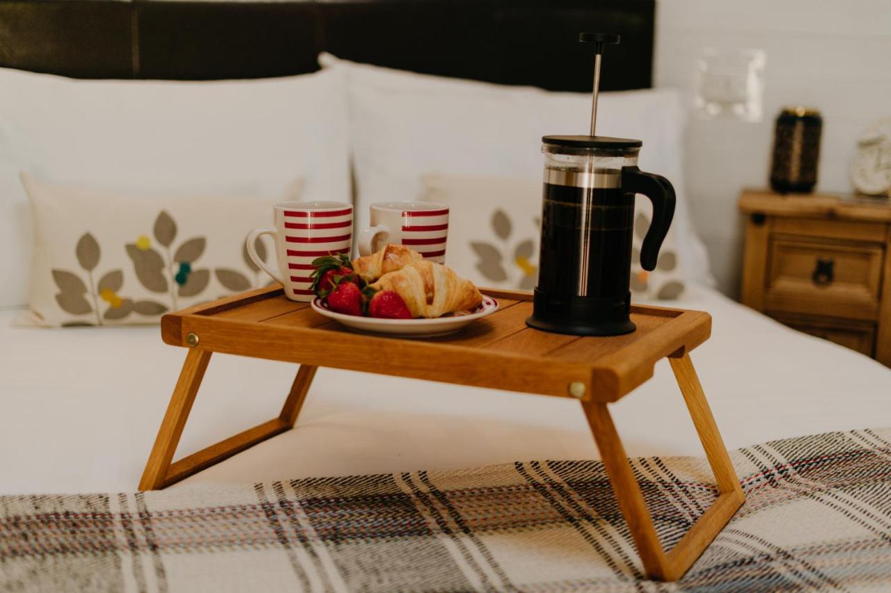 Little England Retreats - Cottage, Yurt And Shepherd Huts Othery Extérieur photo