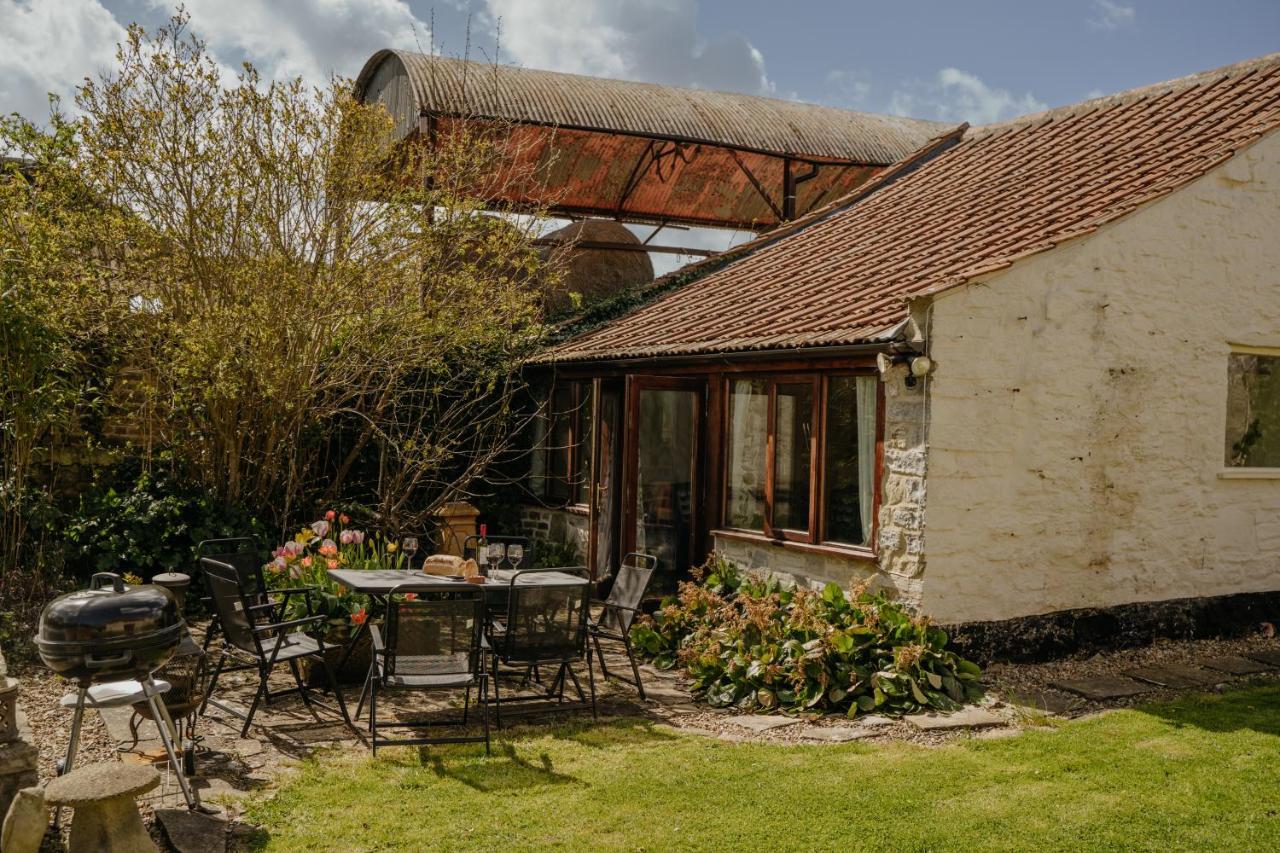 Little England Retreats - Cottage, Yurt And Shepherd Huts Othery Extérieur photo