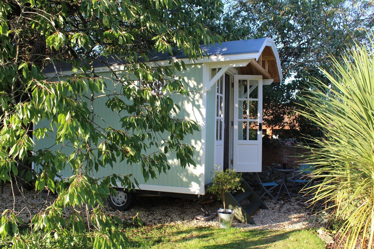 Little England Retreats - Cottage, Yurt And Shepherd Huts Othery Extérieur photo
